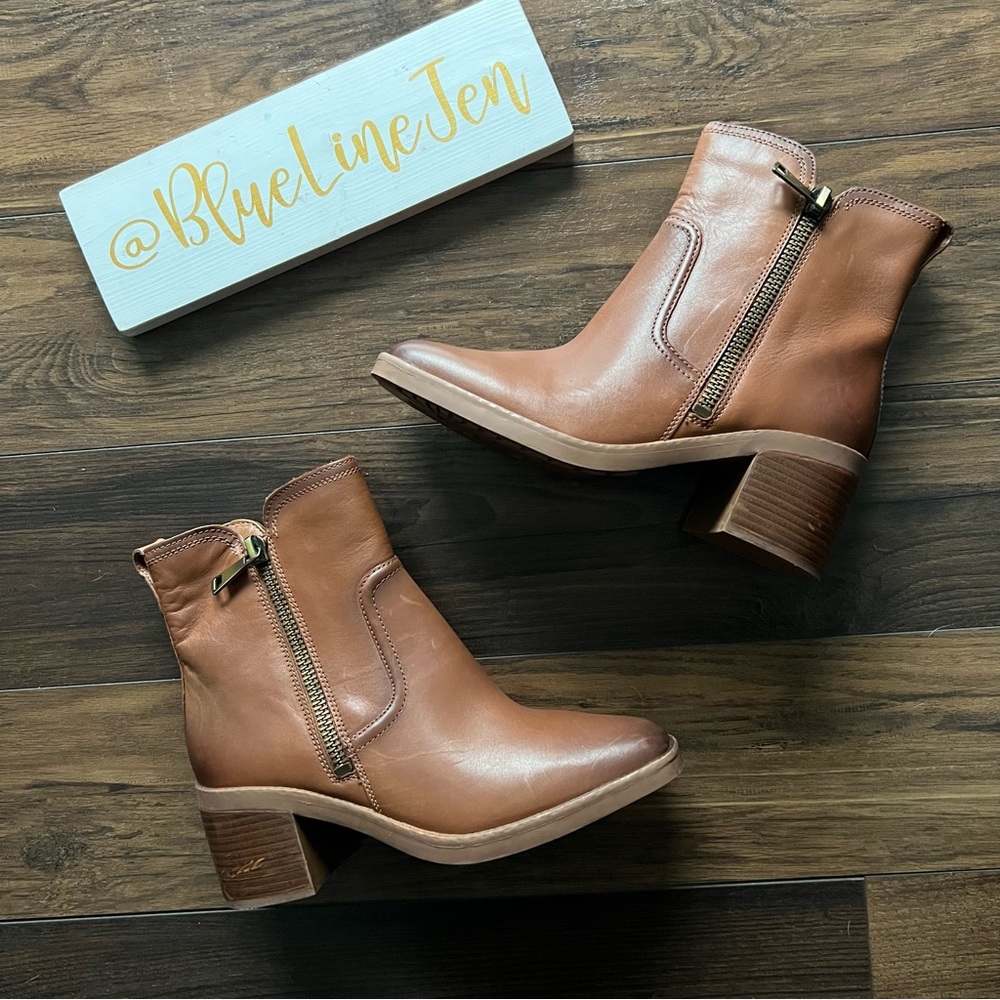 Naturalizer Emmy Leather Bootie WIDE Width